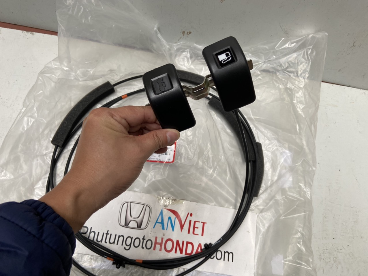 Dây cáp mở nắp bình xăng Honda City